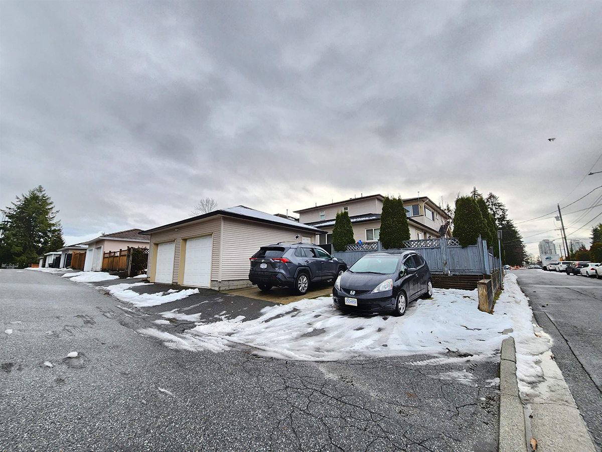 7020 Ramsay Avenue, Burnaby 5