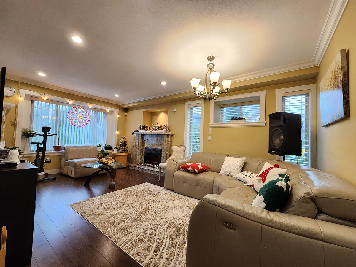 7020 Ramsay Avenue, Burnaby 7