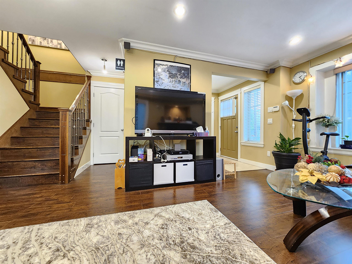 7020 Ramsay Avenue, Burnaby 8