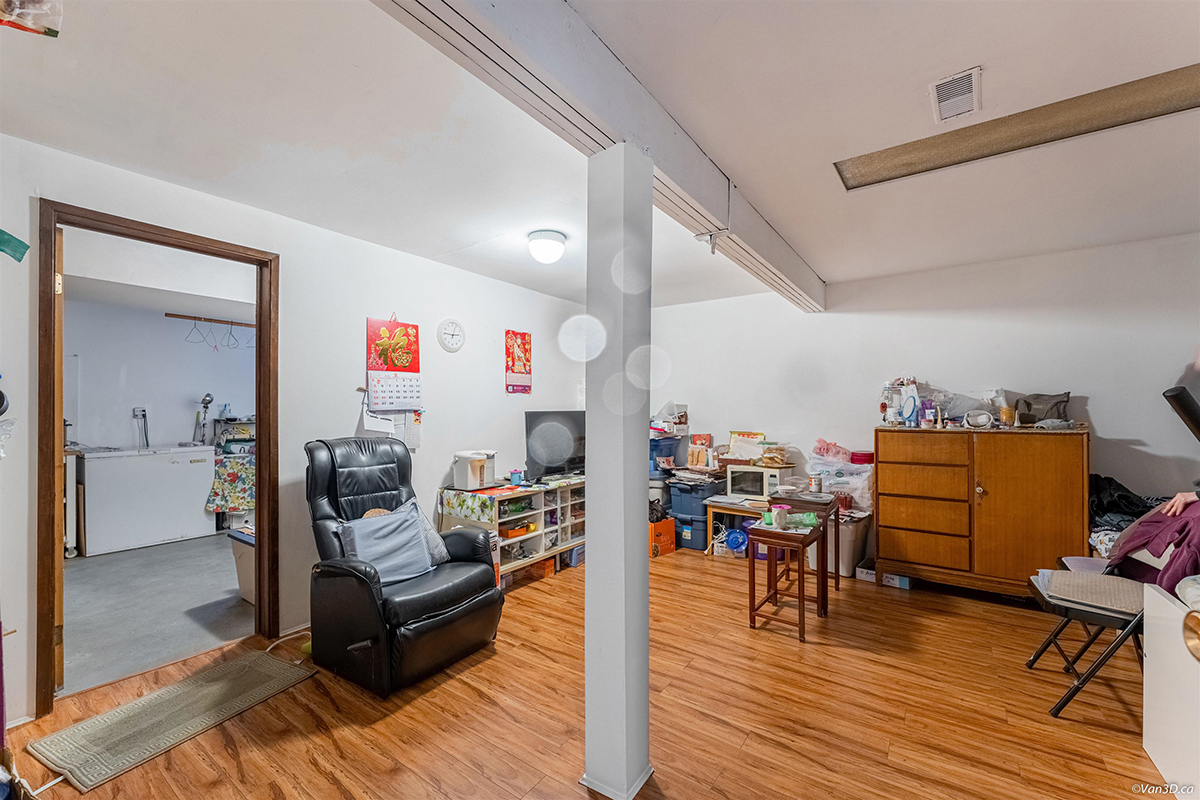 101 3180 E 58th Avenue, Vancouver 15