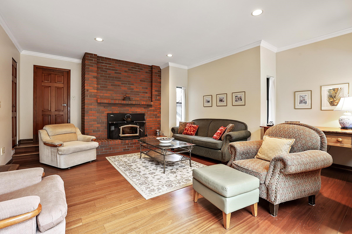 7837 Meadowood Drive, Burnaby 10