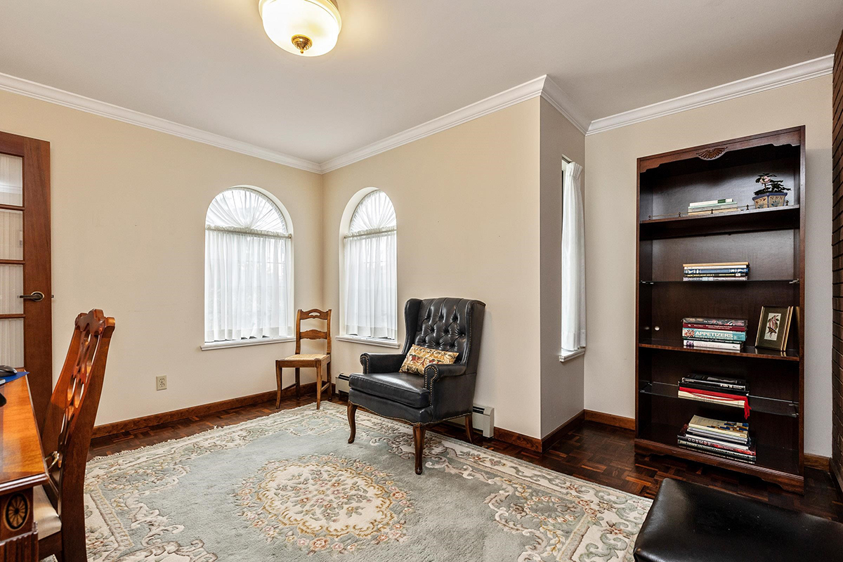 7837 Meadowood Drive, Burnaby 12