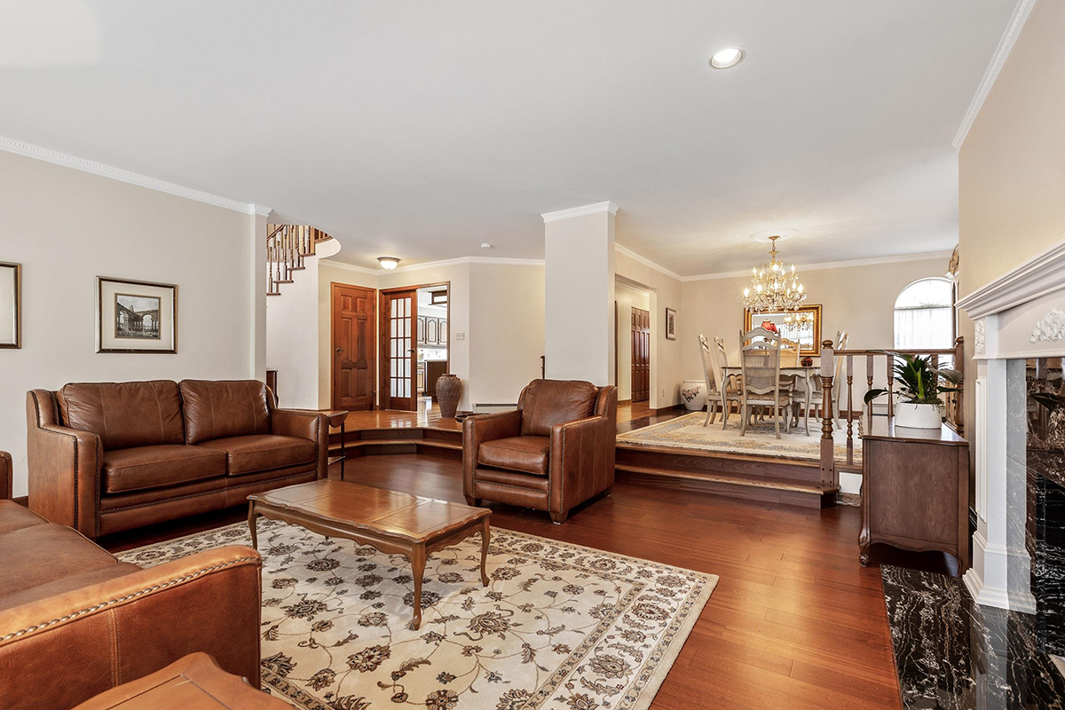 7837 Meadowood Drive, Burnaby 3