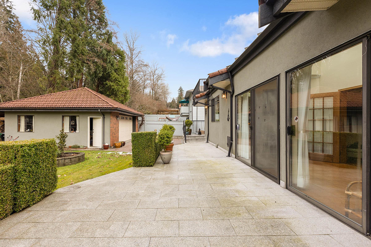 7837 Meadowood Drive, Burnaby 33
