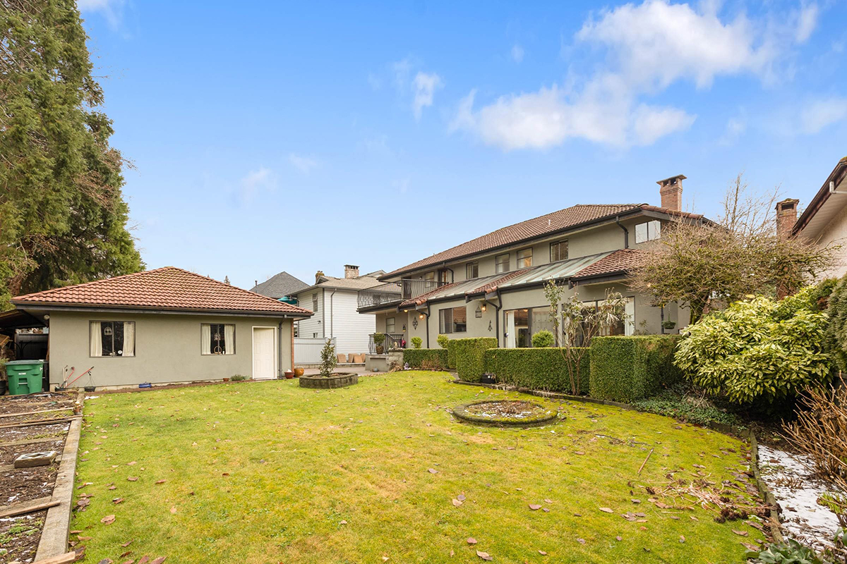 7837 Meadowood Drive, Burnaby 35