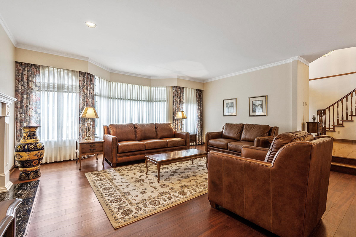 7837 Meadowood Drive, Burnaby 4