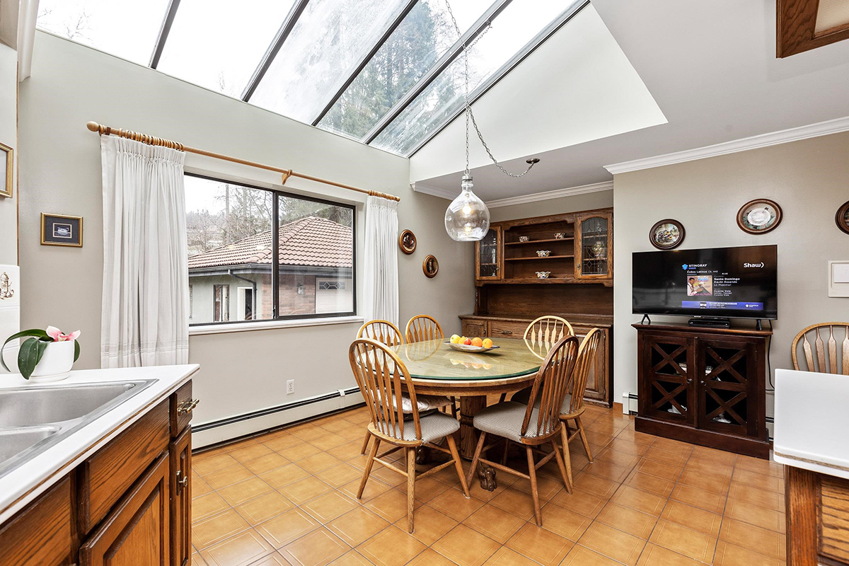 7837 Meadowood Drive, Burnaby 8