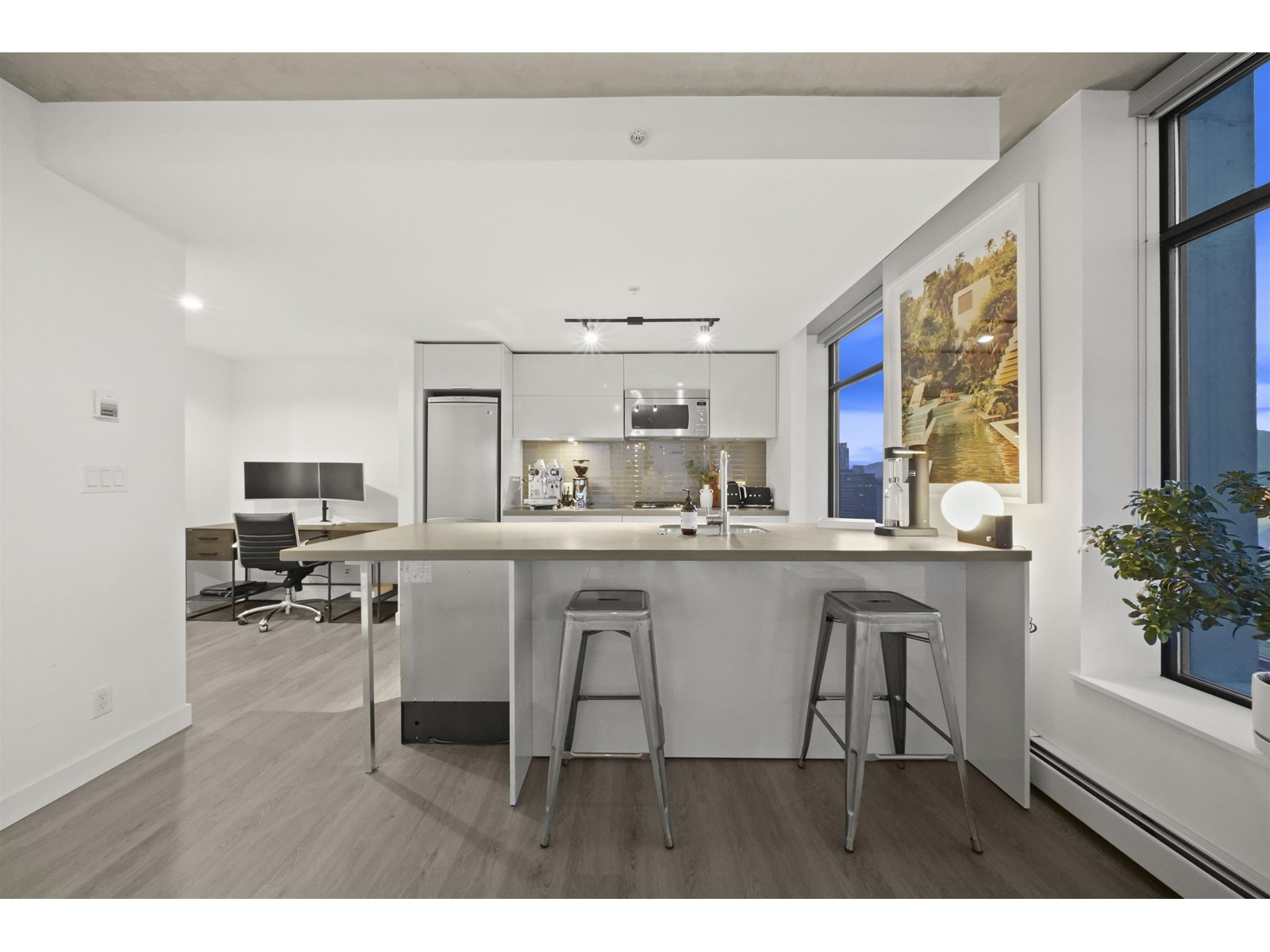 2701 108 W CORDOVA STREET 6