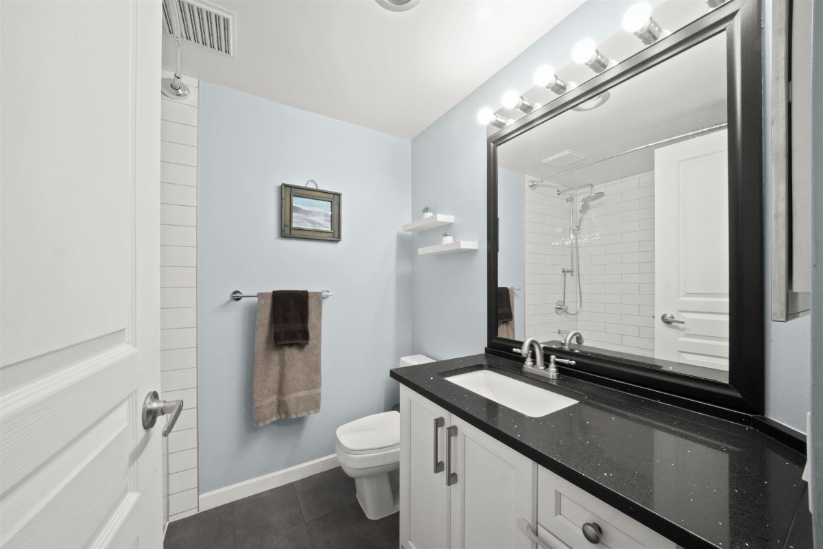 211 3131 Main Street, Vancouver 15