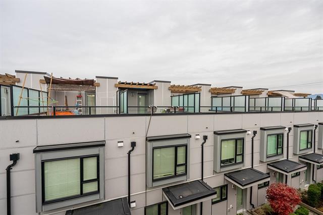 107 7499 6TH STREET 18