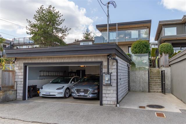 110 N WARWICK AVENUE 32