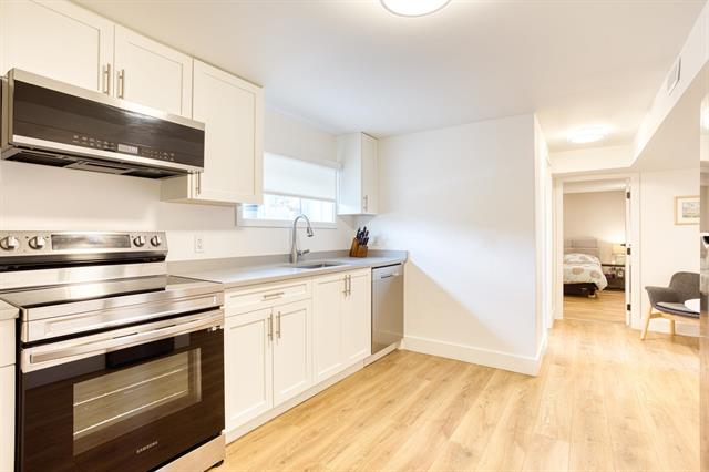 1609 SMITH AVENUE 21