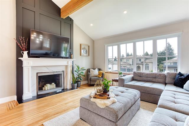 1609 SMITH AVENUE 8