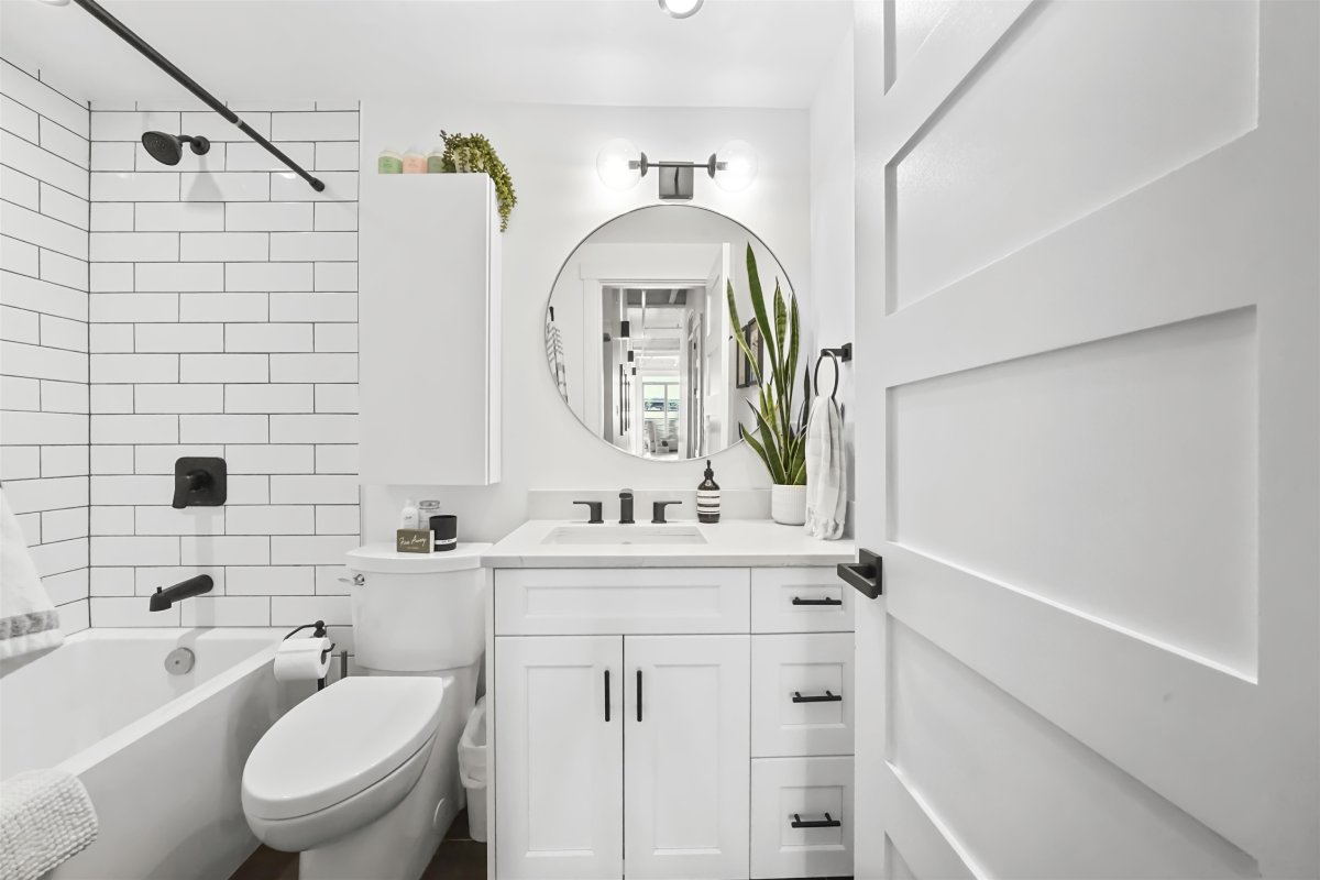 309 272 E 4th Avenue, Vancouver 18