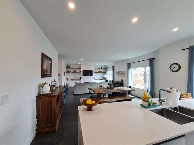 4258 CORMORANT WAY 10