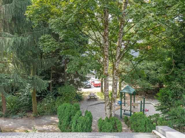 8344 Aspenwood Place, Burnaby 14