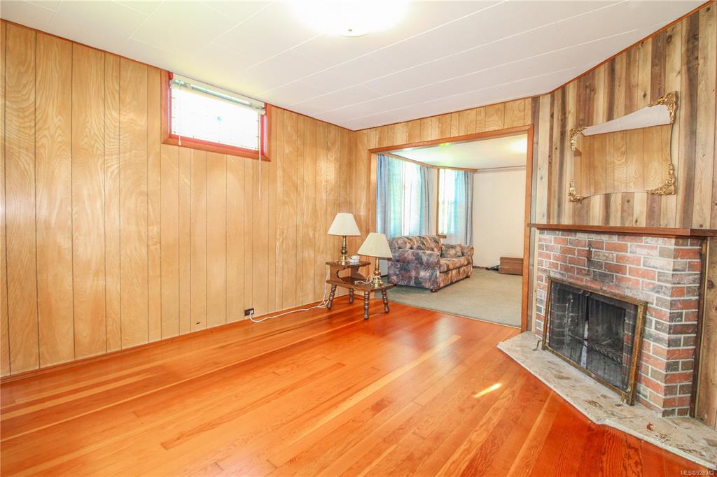 1606 Bank St, Victoria 12