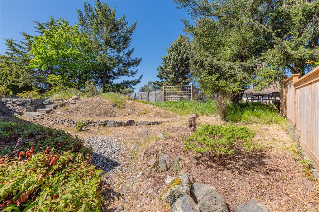 342 Foul Bay Rd, Victoria 21
