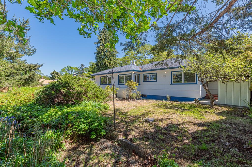 342 Foul Bay Rd, Victoria 23