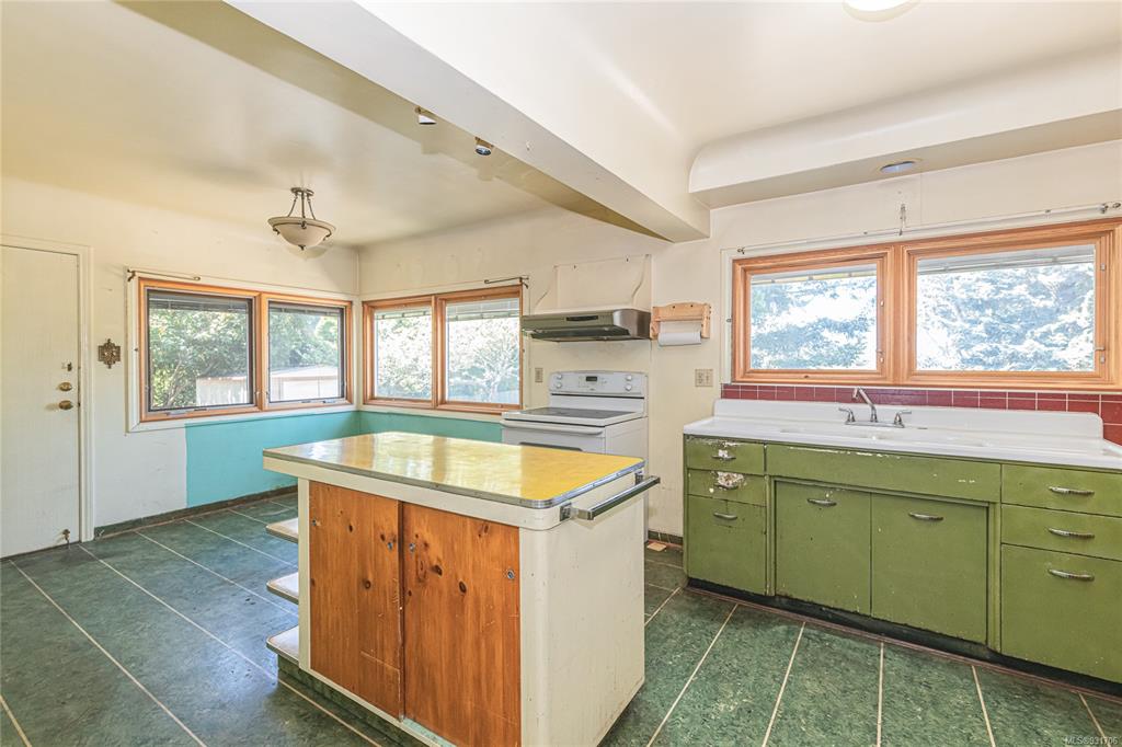 342 Foul Bay Rd, Victoria 9