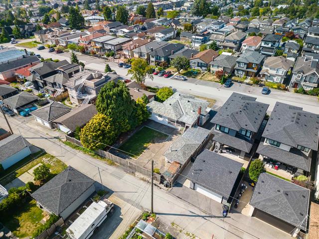 78 SPRINGER AVENUE, Burnaby North 9