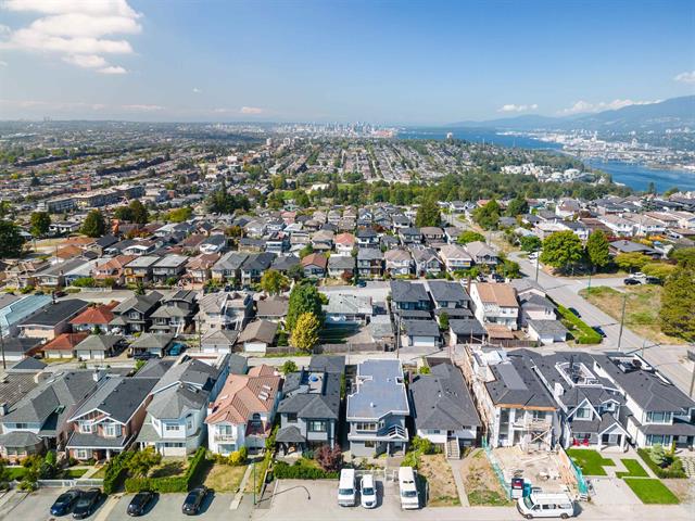 78 SPRINGER AVENUE, Burnaby North 10