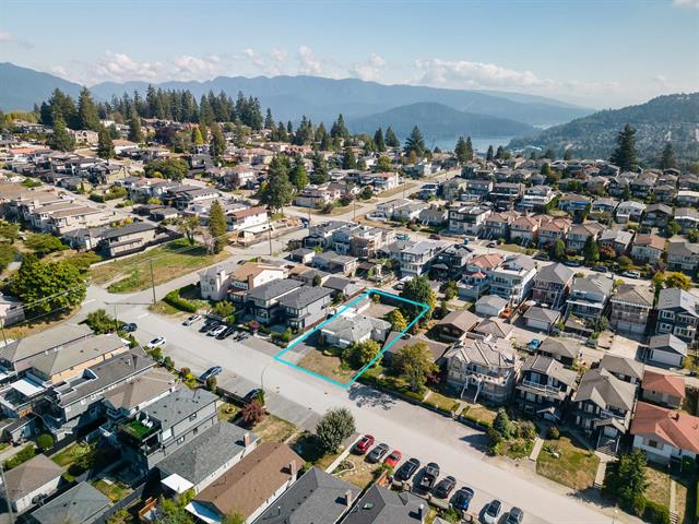 78 SPRINGER AVENUE, Burnaby North 2