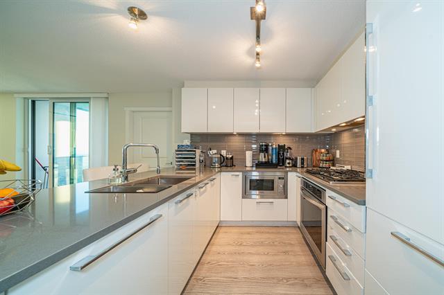 2902 6658 Dow Ave, Burnaby 4