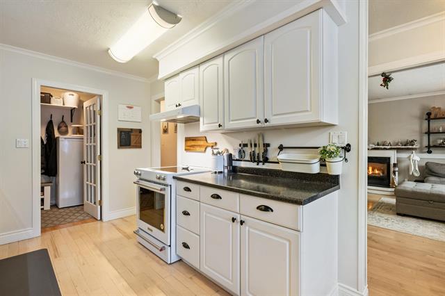 26953 28A Ave, Surrey 6