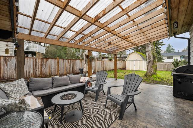 26953 28A Ave, Surrey 18