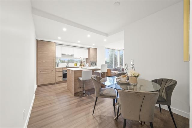 310 13655 Fraser Hwy, Surrey 11
