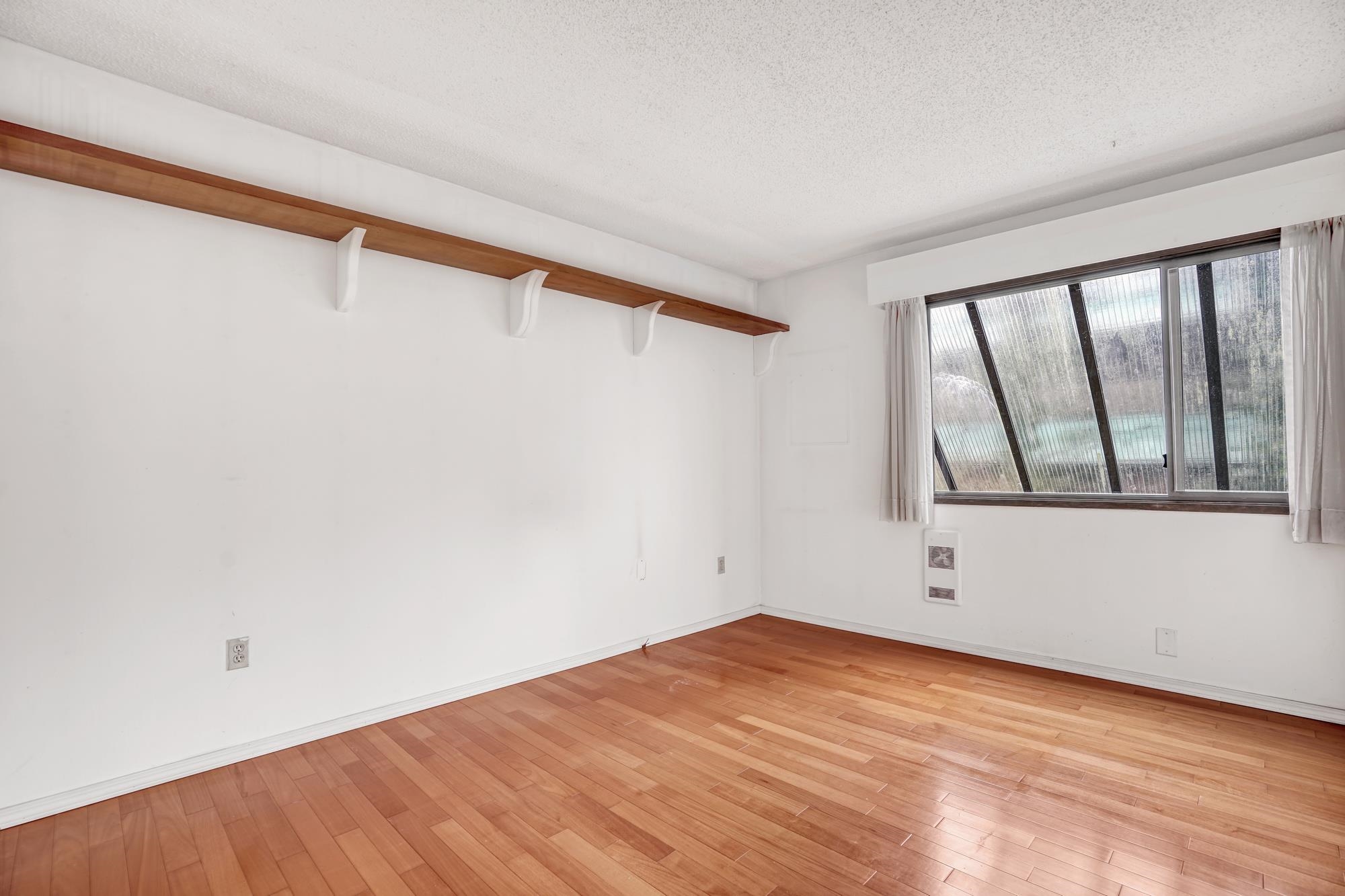 4220 BRIDGEWATER CRESCENT 25