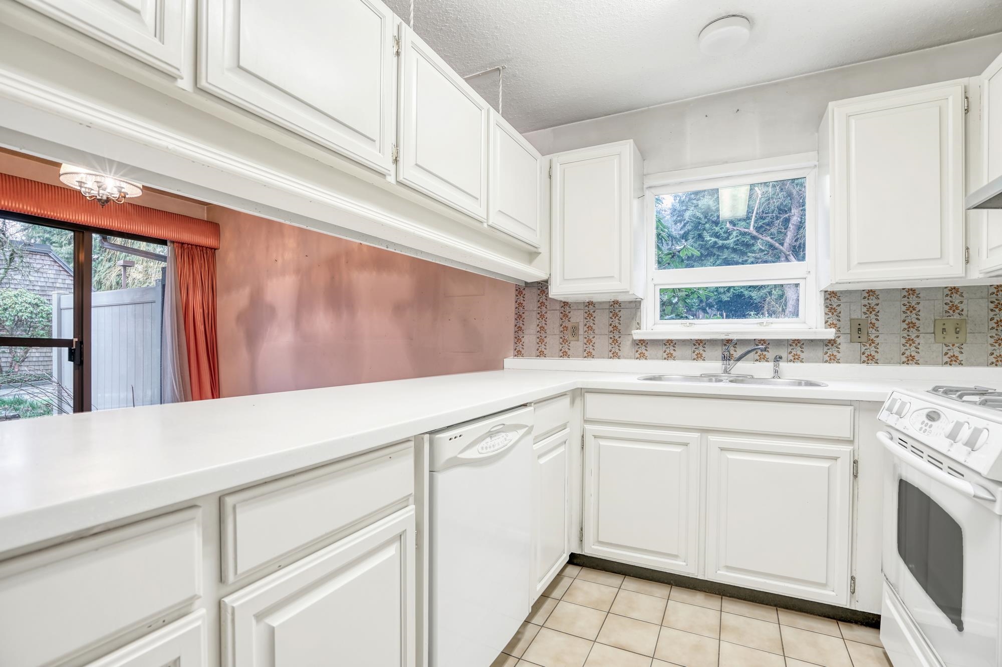 4220 BRIDGEWATER CRESCENT 6