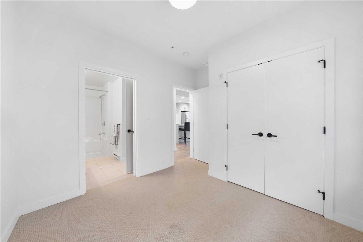 406 3018 ST GEORGE STREET 19