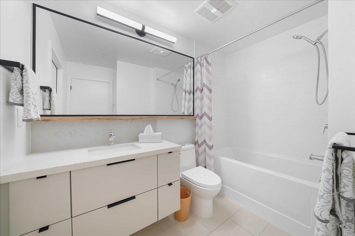 406 3018 ST GEORGE STREET 21