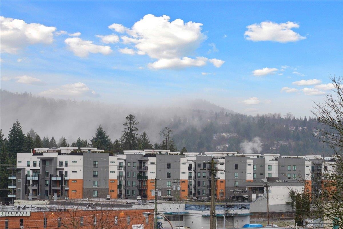 406 3018 ST GEORGE STREET 26