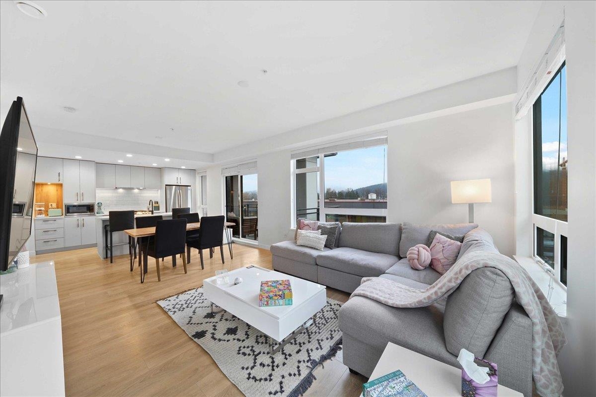 406 3018 ST GEORGE STREET 5