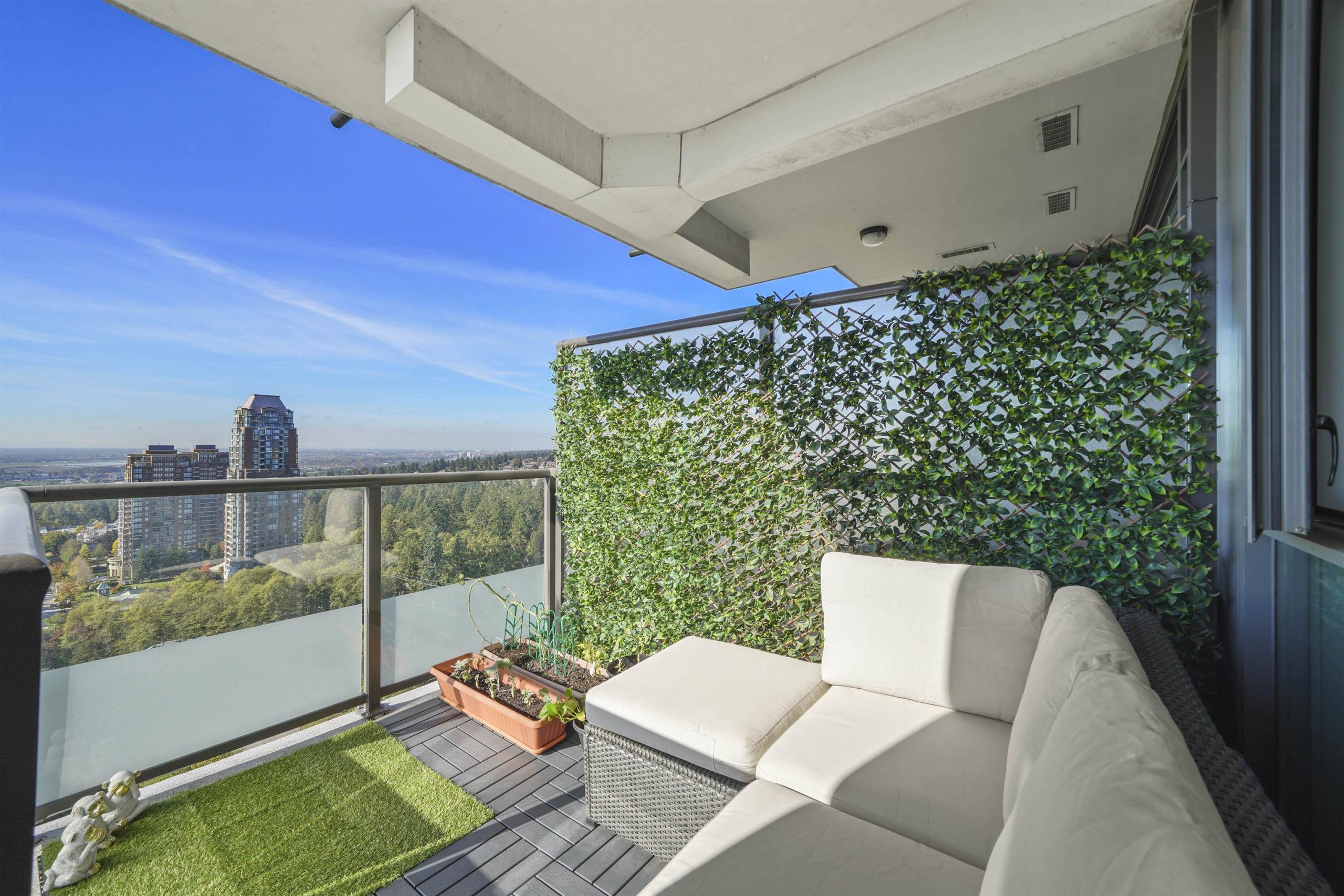 2909 7088 18TH AVENUE 24