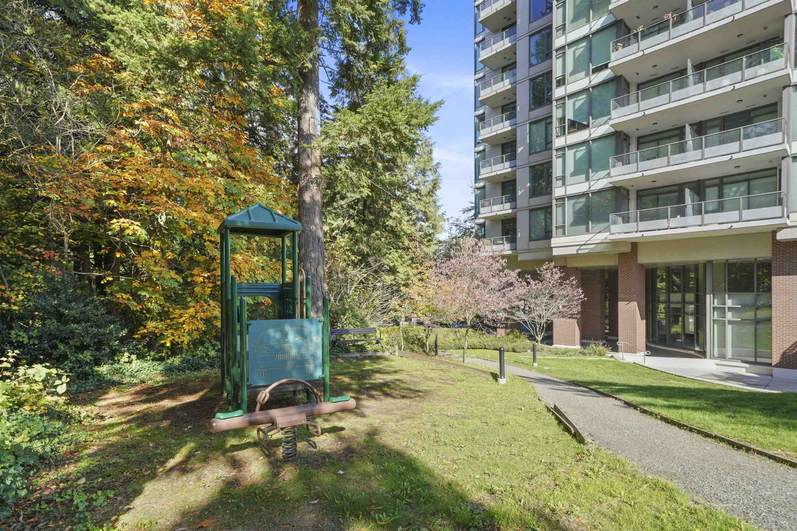 2909 7088 18TH AVENUE 40