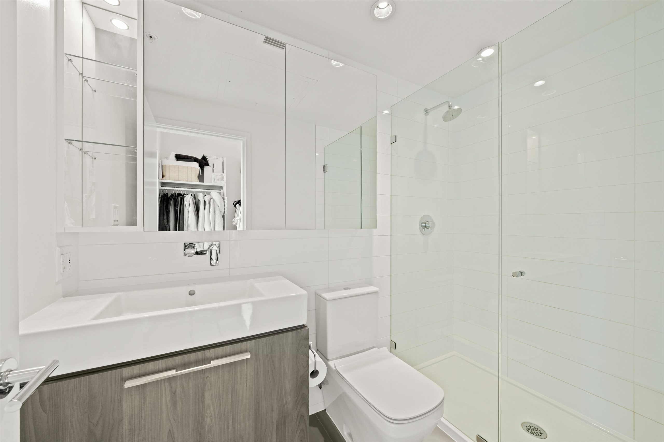 3604 4510 HALIFAX WAY 17