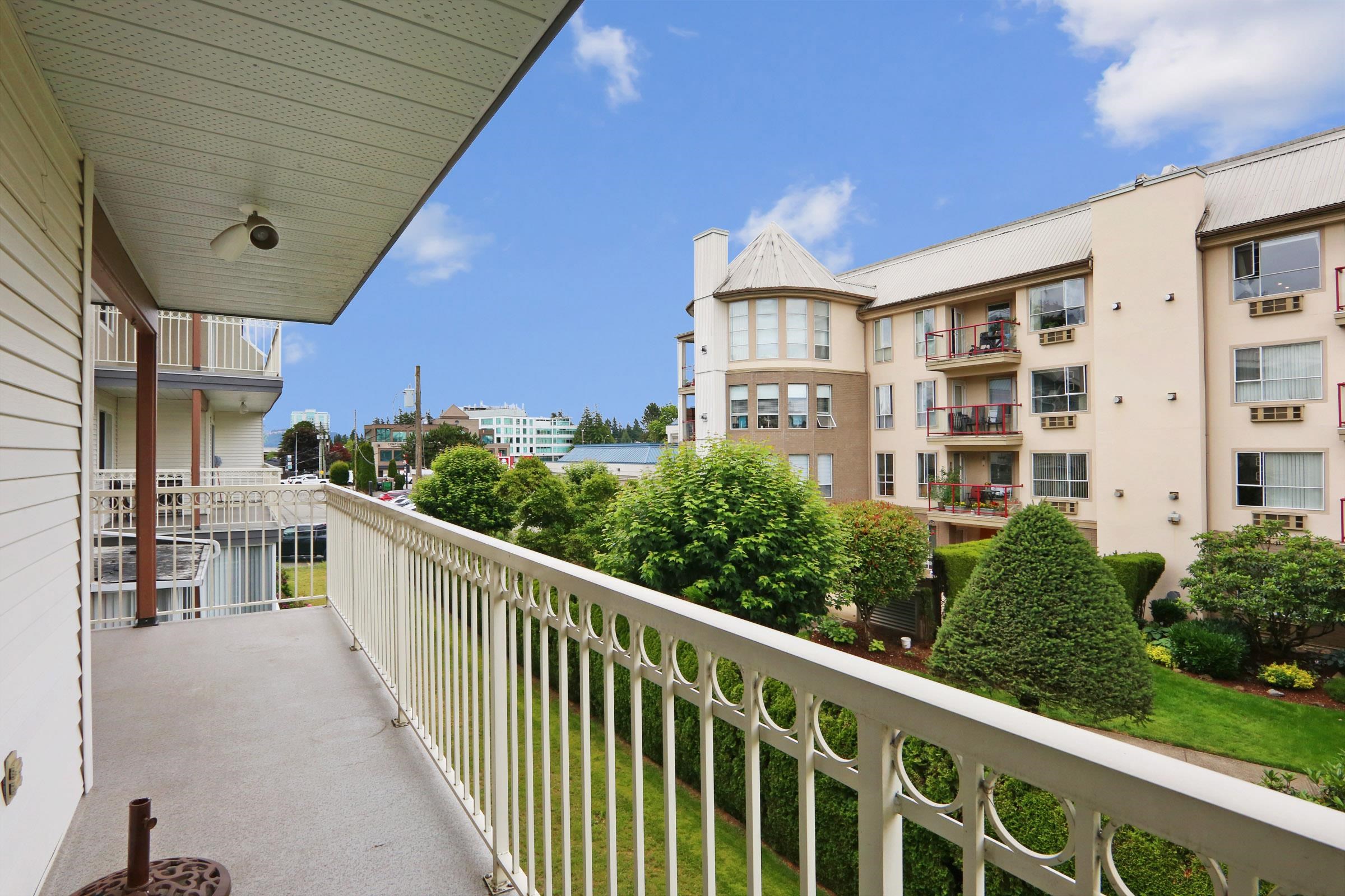 206 31930 OLD YALE ROAD 18