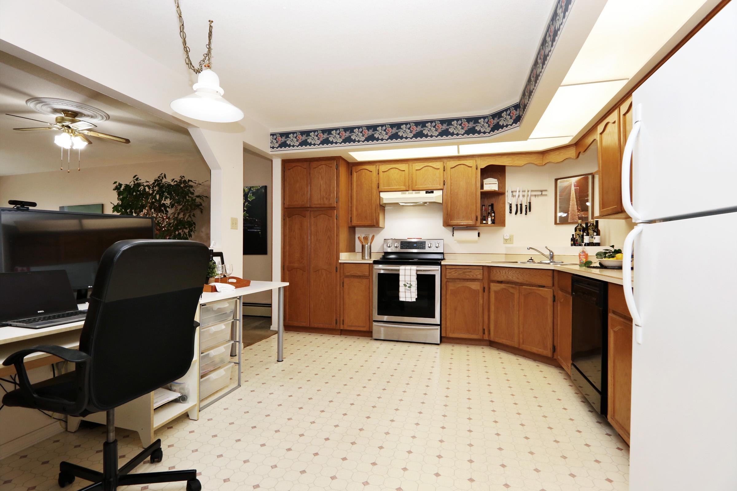 206 31930 OLD YALE ROAD 7