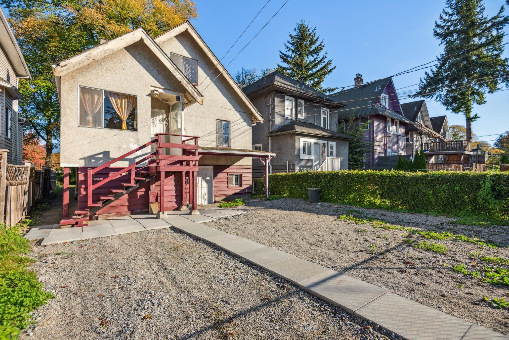 464 E 12TH AVENUE 30