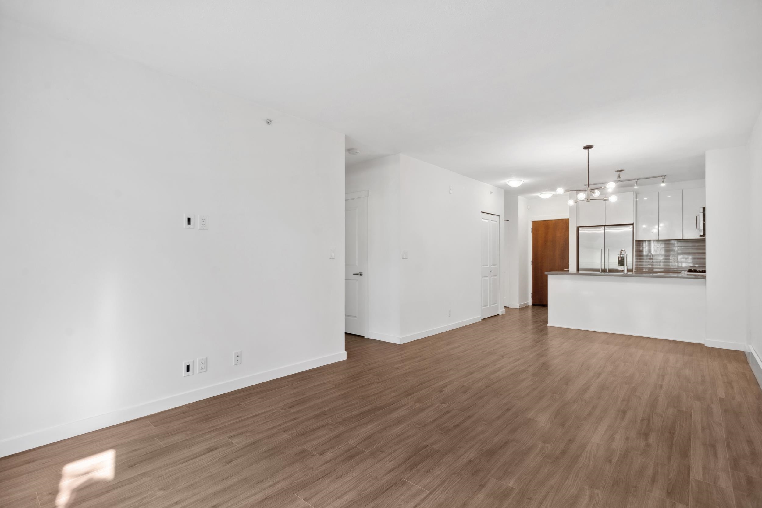 109 3168 RIVERWALK AVENUE 8