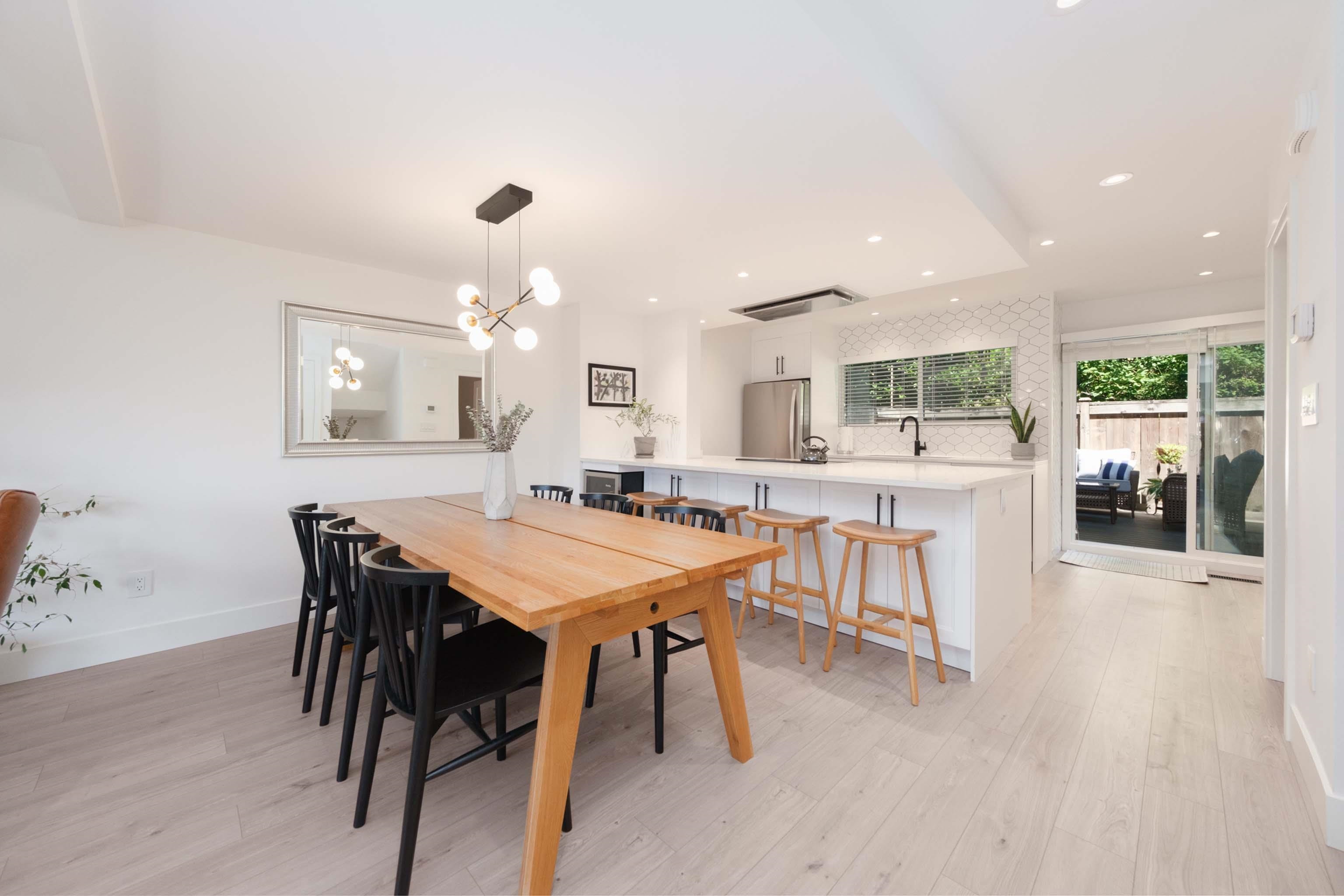 1033 OLD LILLOOET ROAD