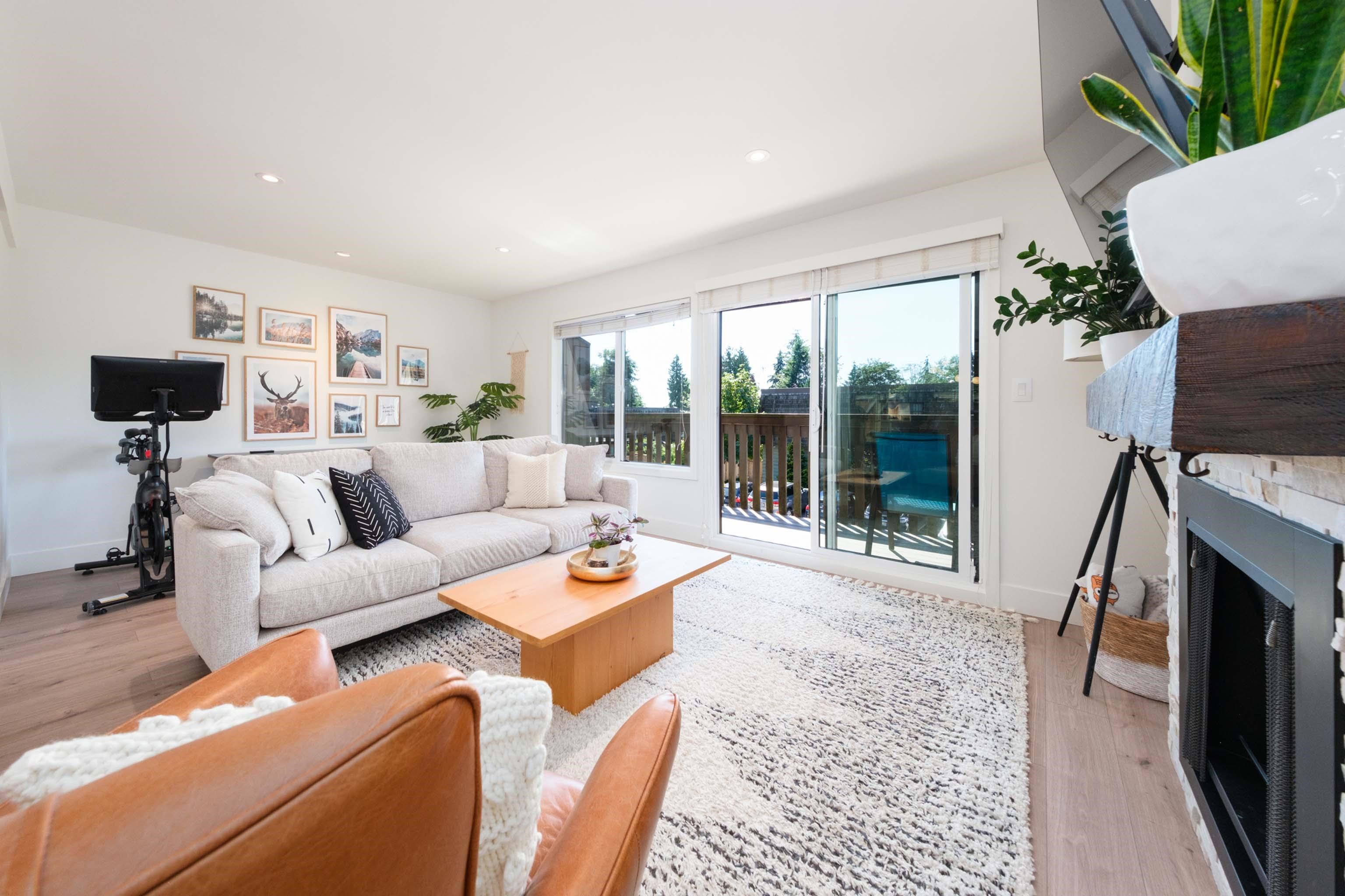 1033 OLD LILLOOET ROAD 22
