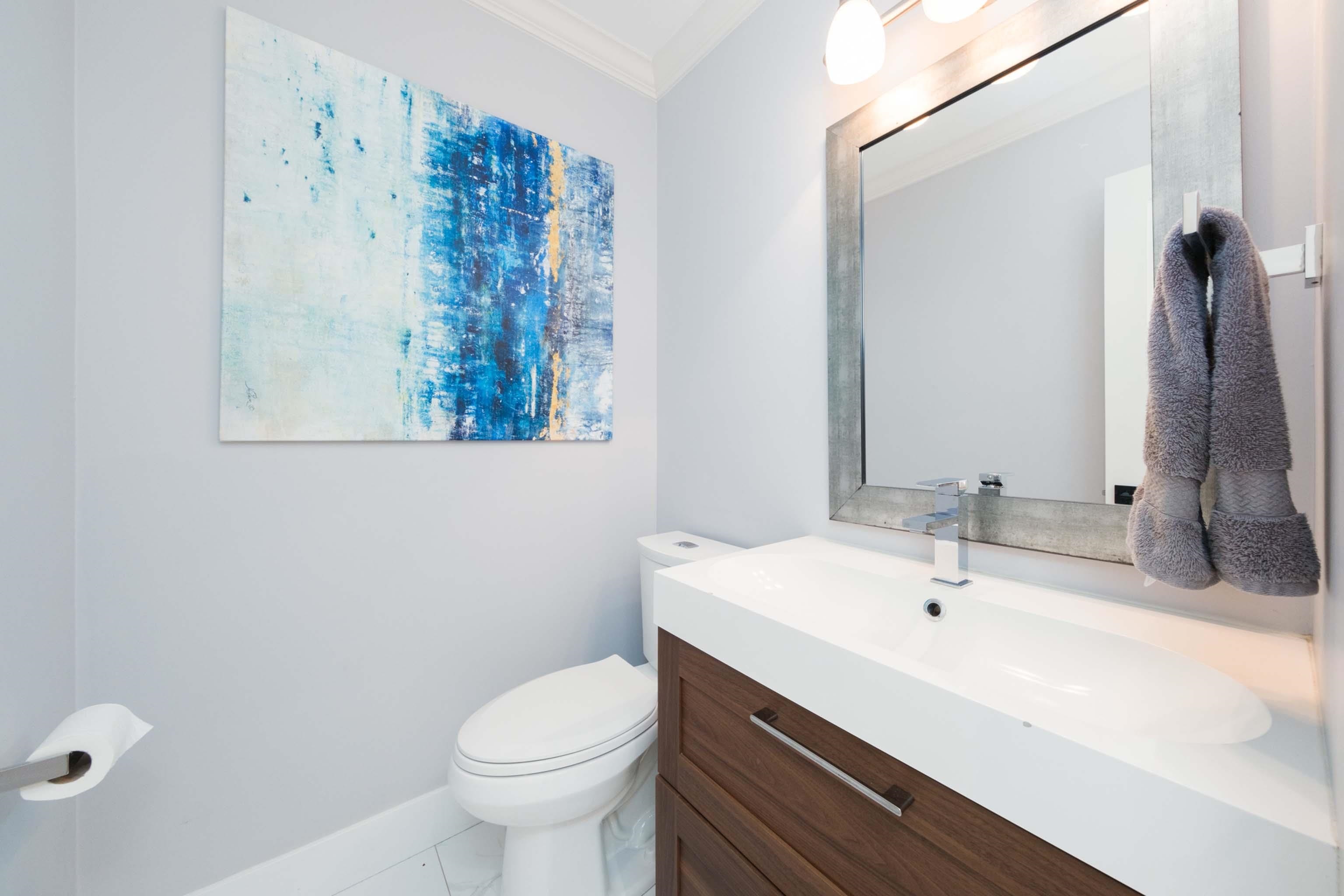 1033 OLD LILLOOET ROAD 26