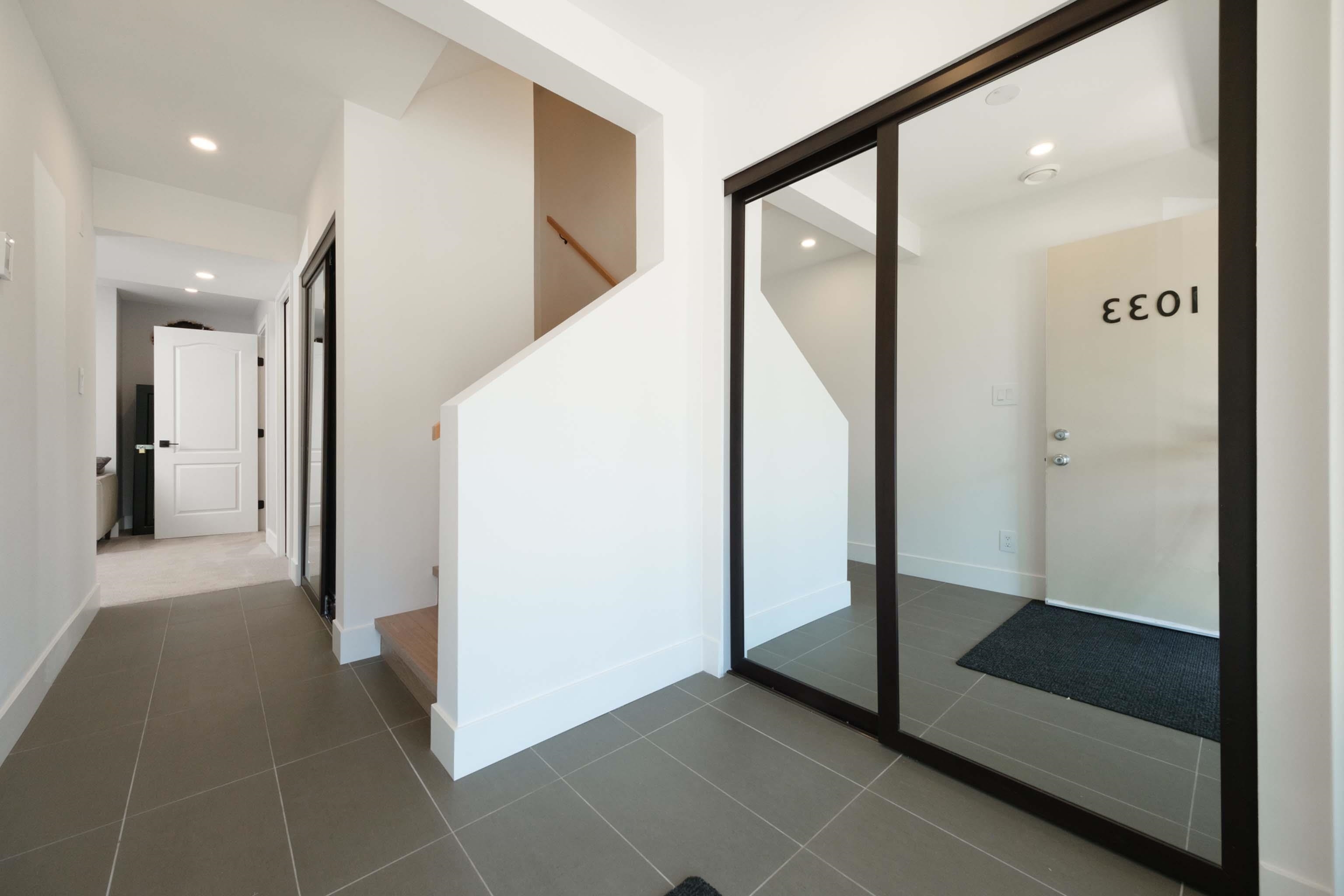 1033 OLD LILLOOET ROAD 3
