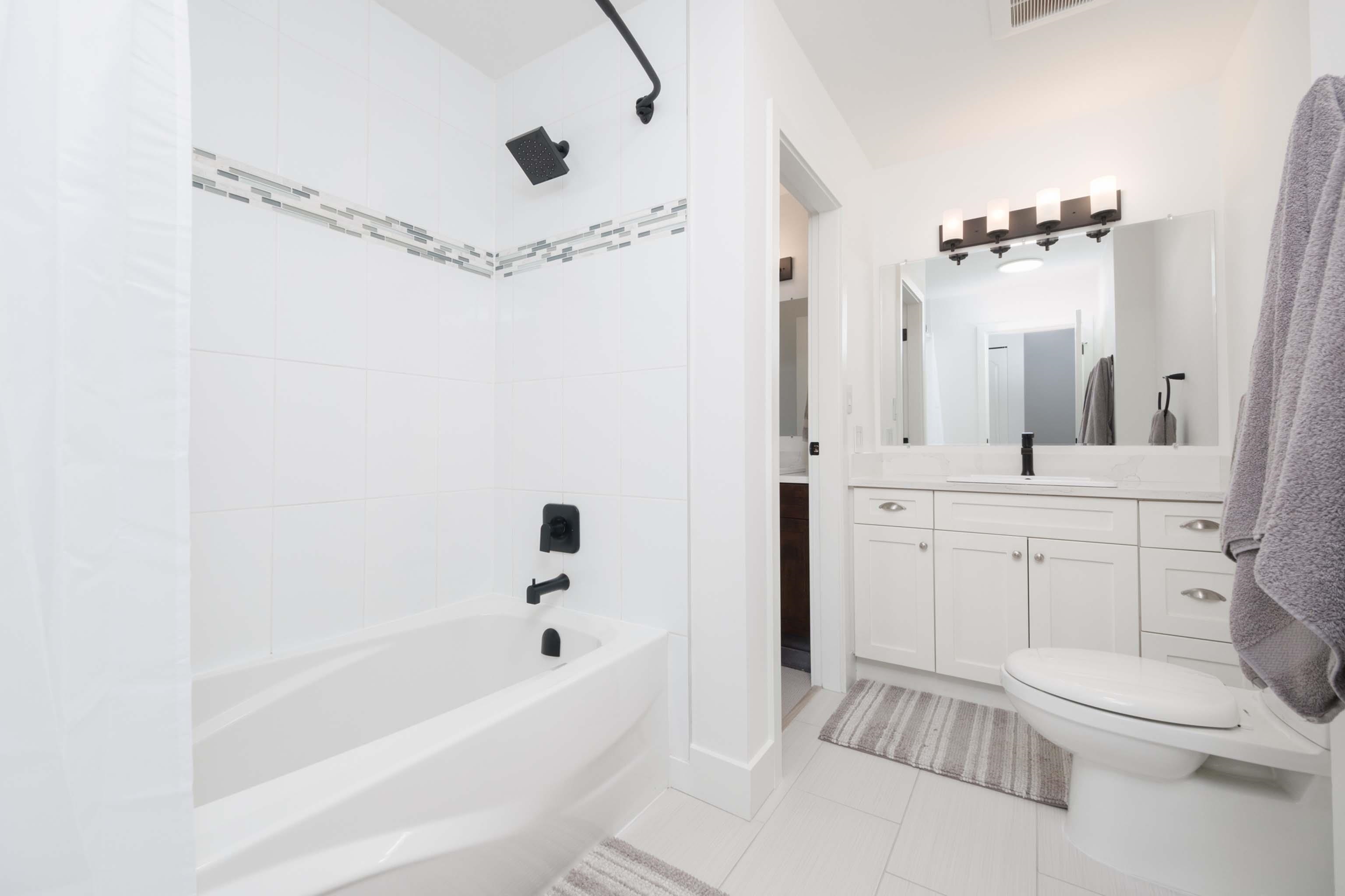 1033 OLD LILLOOET ROAD 31