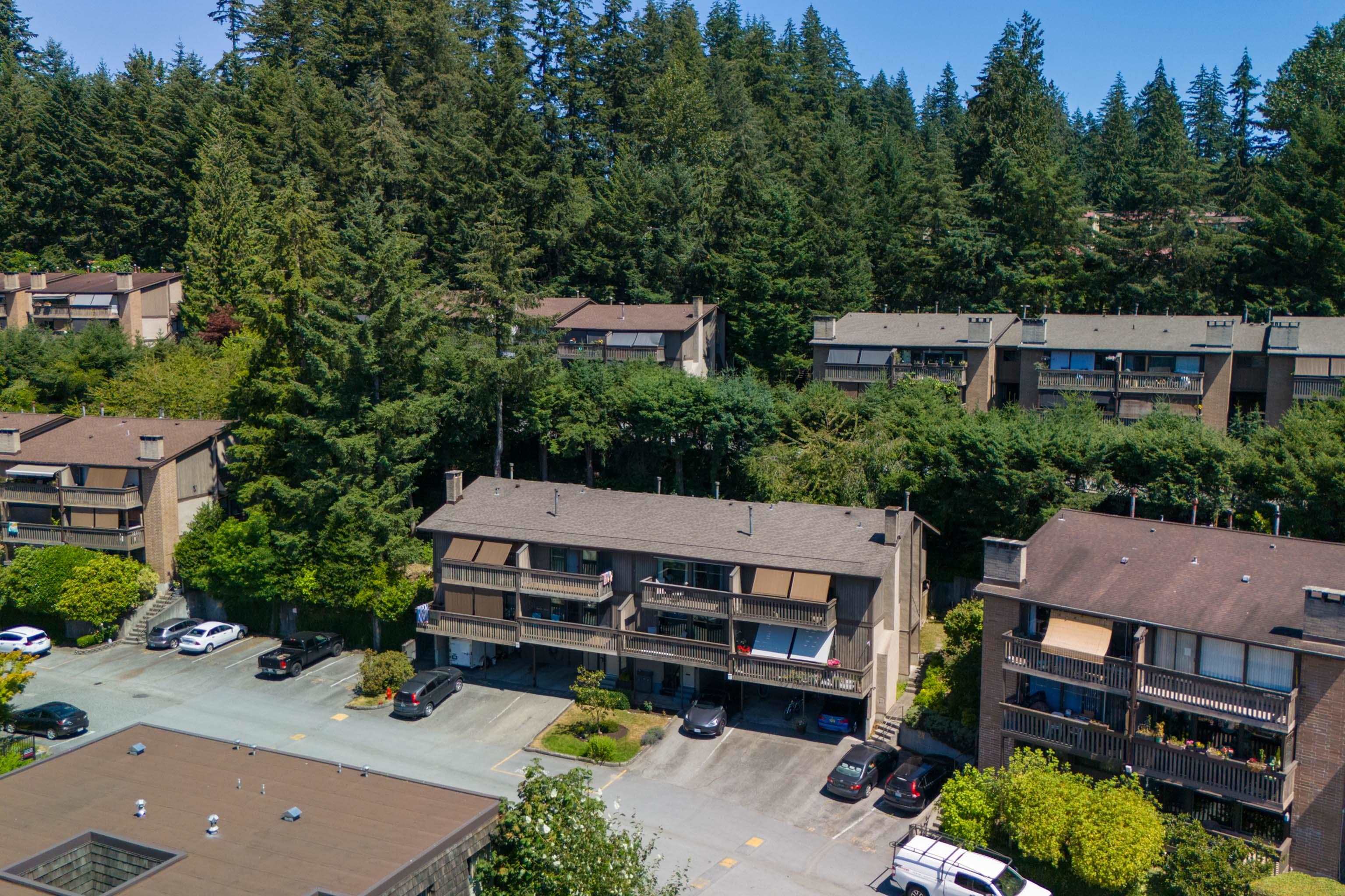 1033 OLD LILLOOET ROAD 36